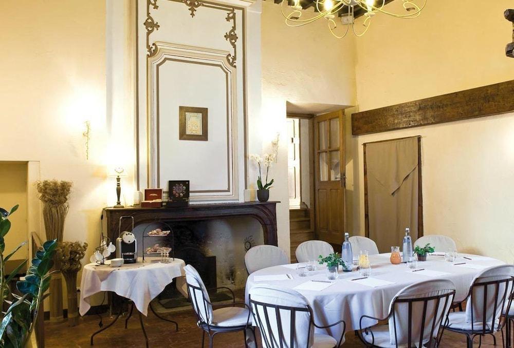Hotel Les Remparts เมียร์พัวซ์ ภายนอก รูปภาพ