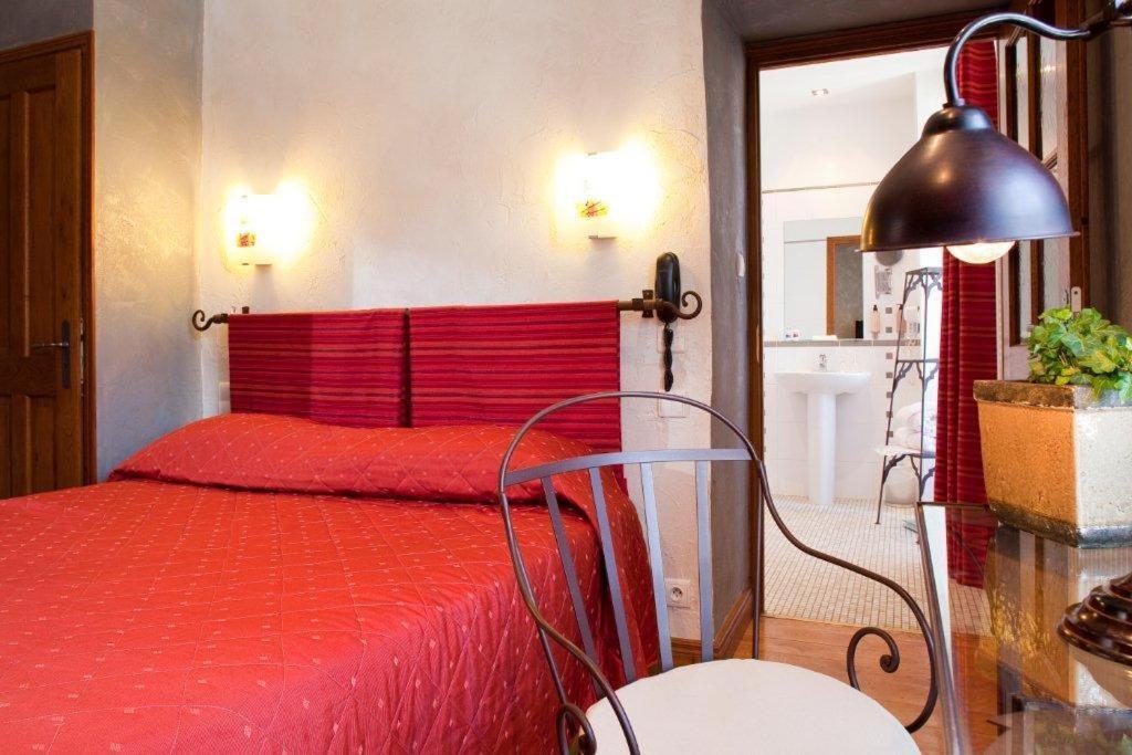 Hotel Les Remparts เมียร์พัวซ์ ห้อง รูปภาพ