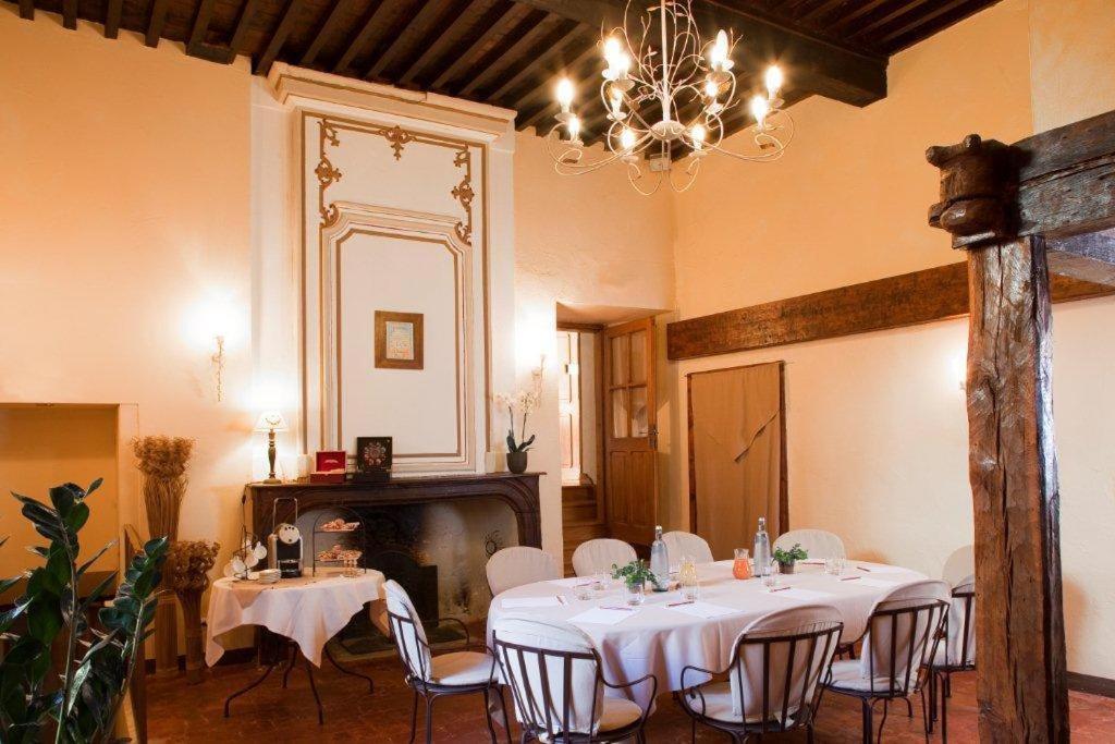 Hotel Les Remparts เมียร์พัวซ์ ภายนอก รูปภาพ