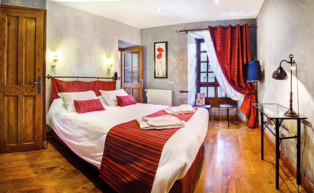 Hotel Les Remparts เมียร์พัวซ์ ห้อง รูปภาพ