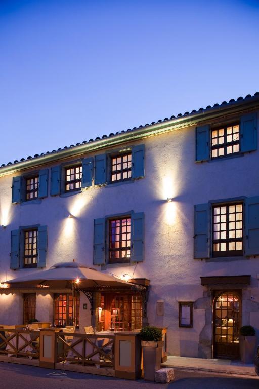 Hotel Les Remparts เมียร์พัวซ์ ภายนอก รูปภาพ