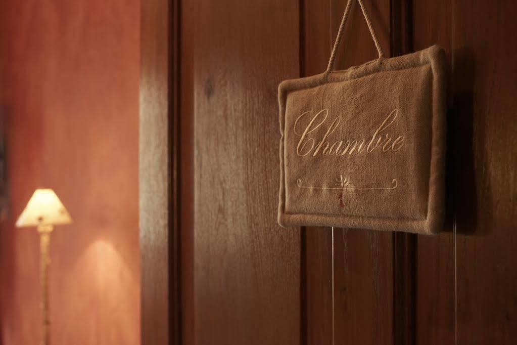 Hotel Les Remparts เมียร์พัวซ์ ภายนอก รูปภาพ