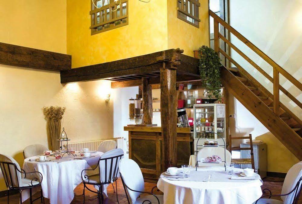Hotel Les Remparts เมียร์พัวซ์ ภายนอก รูปภาพ